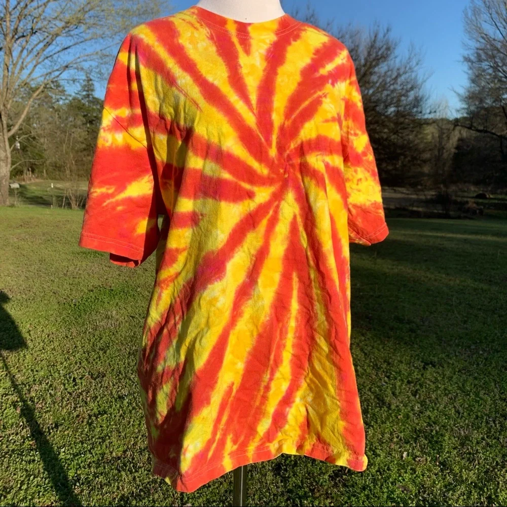 Unisex Lg Bright Yellow & Red/Orange Tie Dye Short Sleeve Tee Shirt